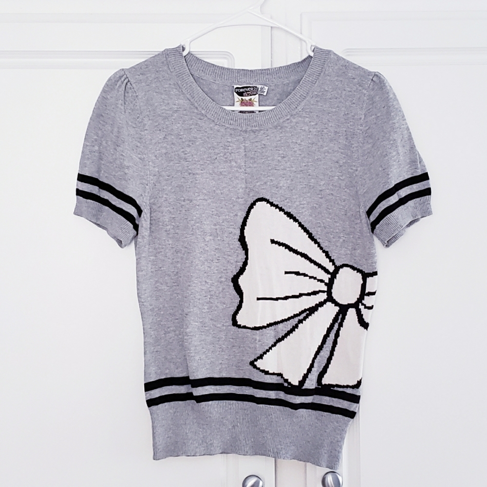 2/$5 FOREVER 21 Twisted Bow Sweater L